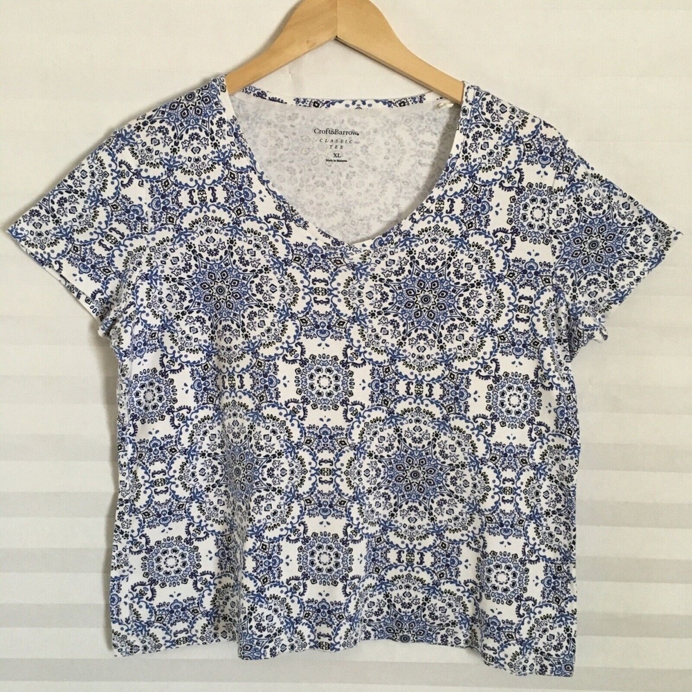 Croft & Barrow Women's Classic Tee Shirt Top Size XL Short‎ Sleeve V Neck